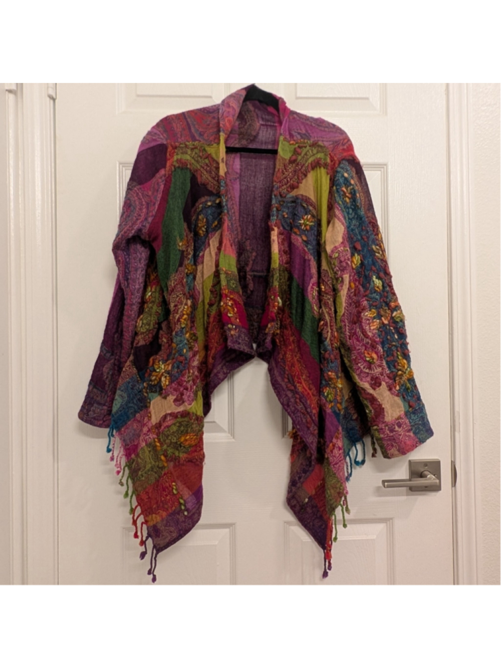 Boho Patchwork Fringed Kimono Jacket | Paisley Textured Open Front Cardigan Gyps - Picture 2 of 7